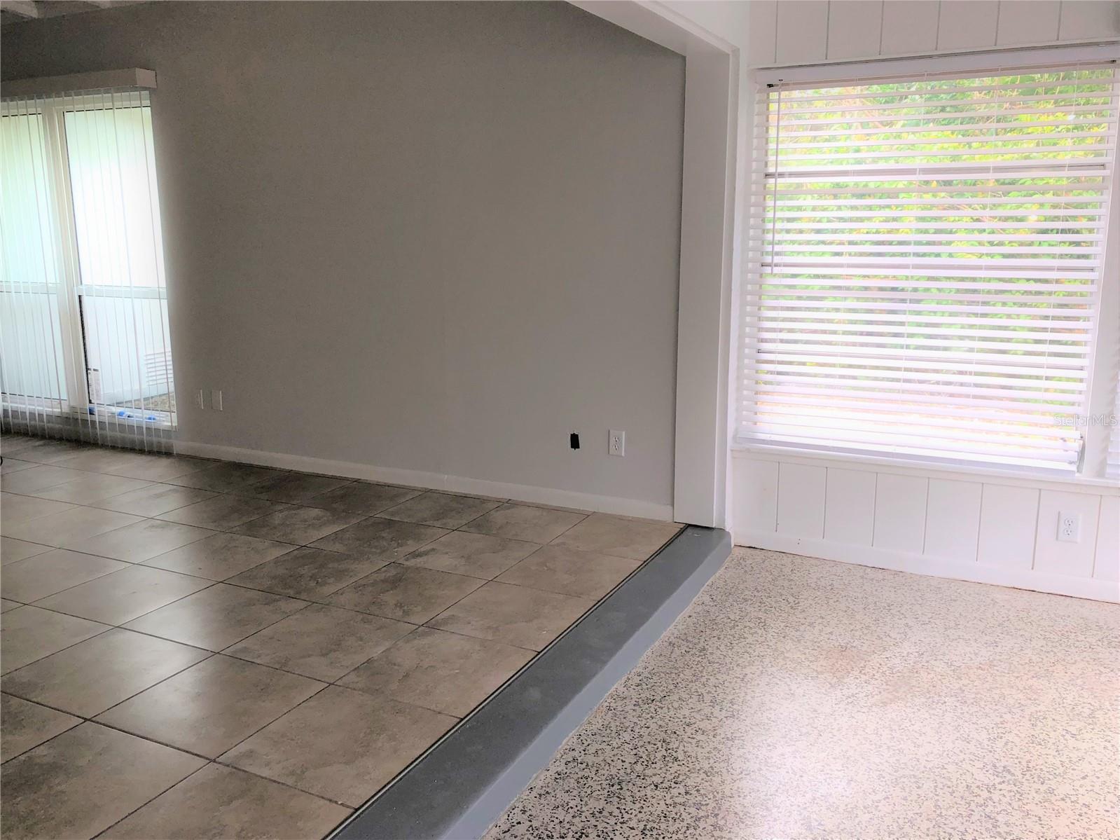 2921 GREENBRIAR ST, SARASOTA, FL, 34237