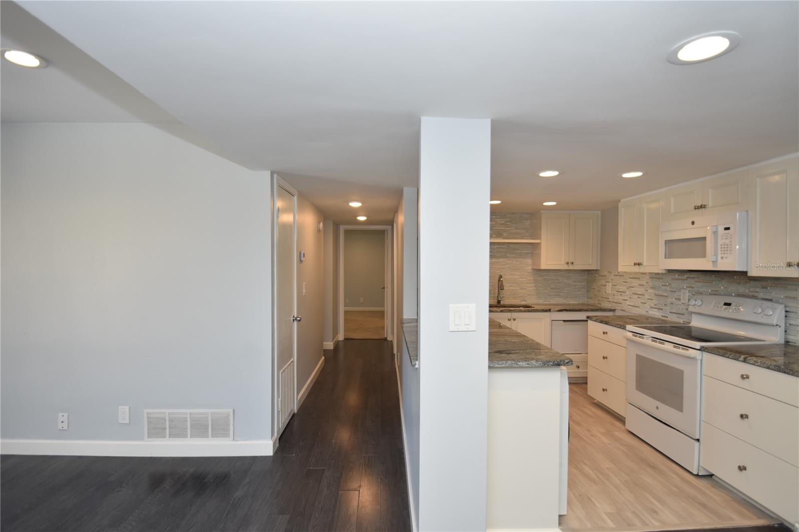 56 CLUB HOUSE DR #206, PALM COAST, FL, 32137