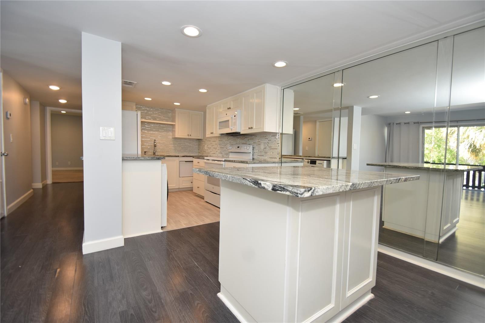 56 CLUB HOUSE DR #206, PALM COAST, FL, 32137