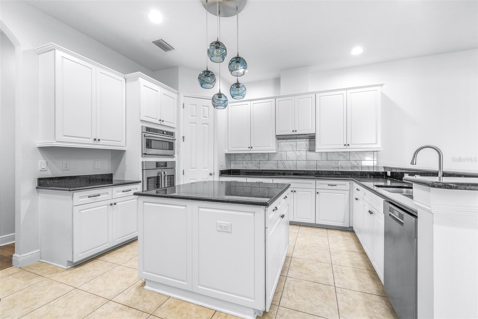 8919 CRYSTAL CREEK CT, LAND O LAKES, FL, 34638