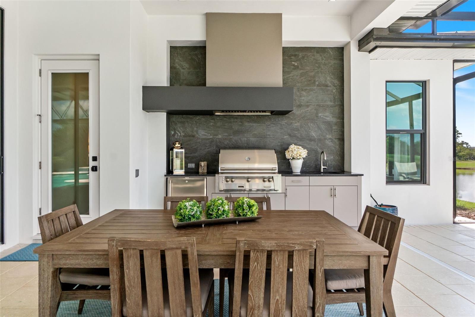 A4668742 Property Photo