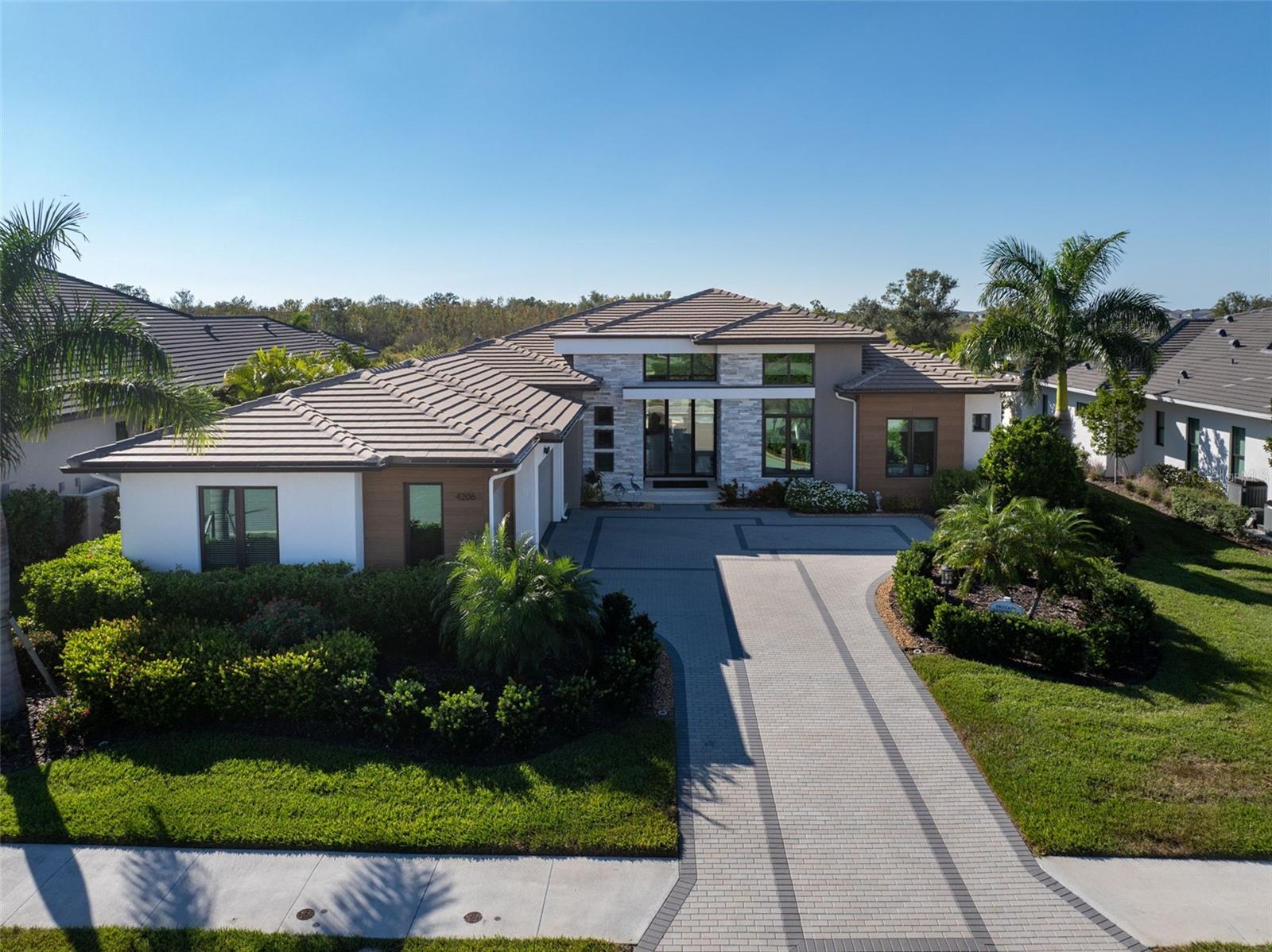 A4668742 Property Photo