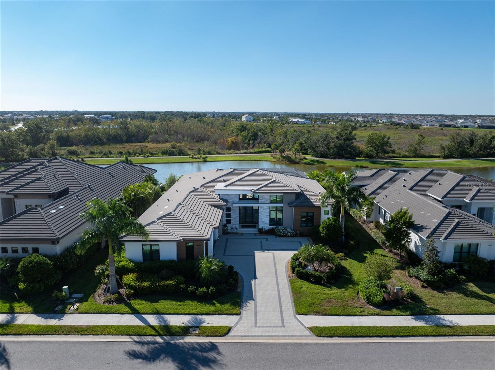 A4668742 Property Photo