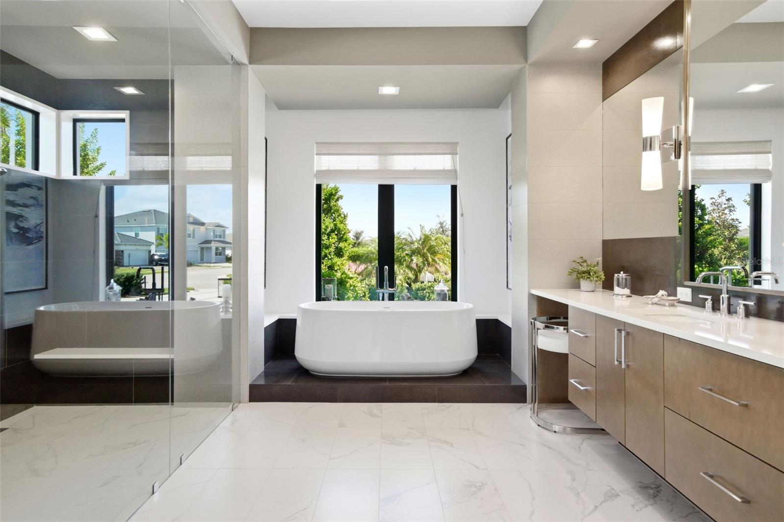 A4668742 Property Photo