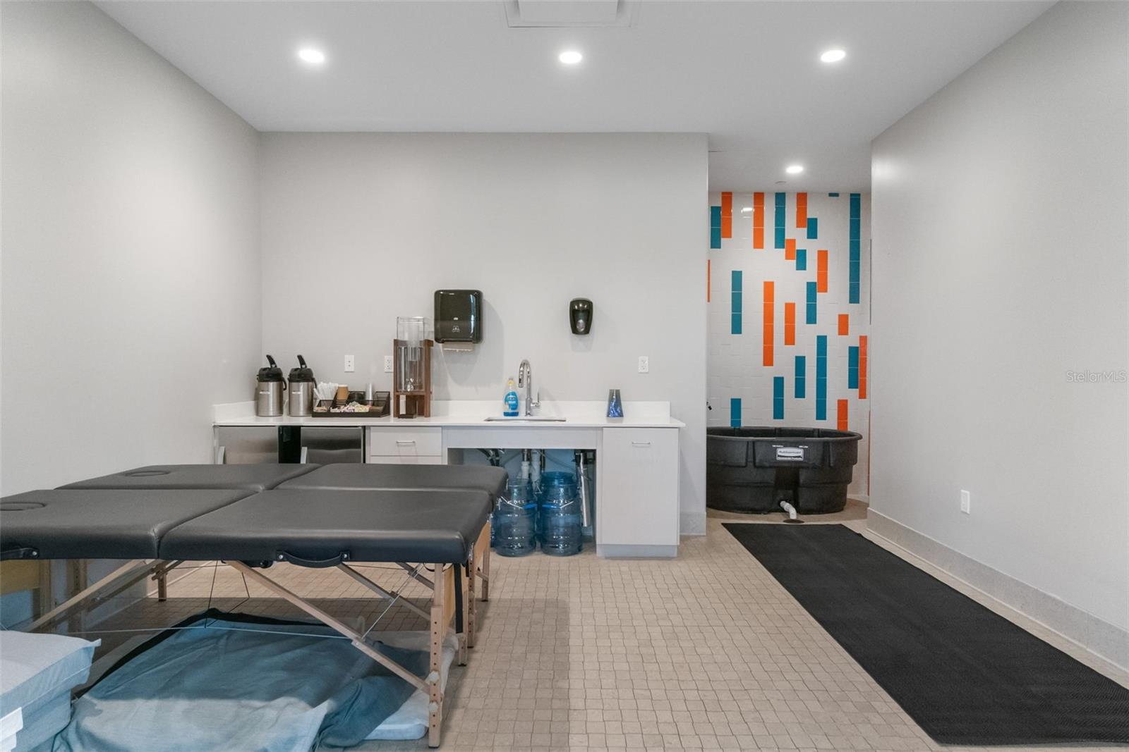 A4668742 Property Photo