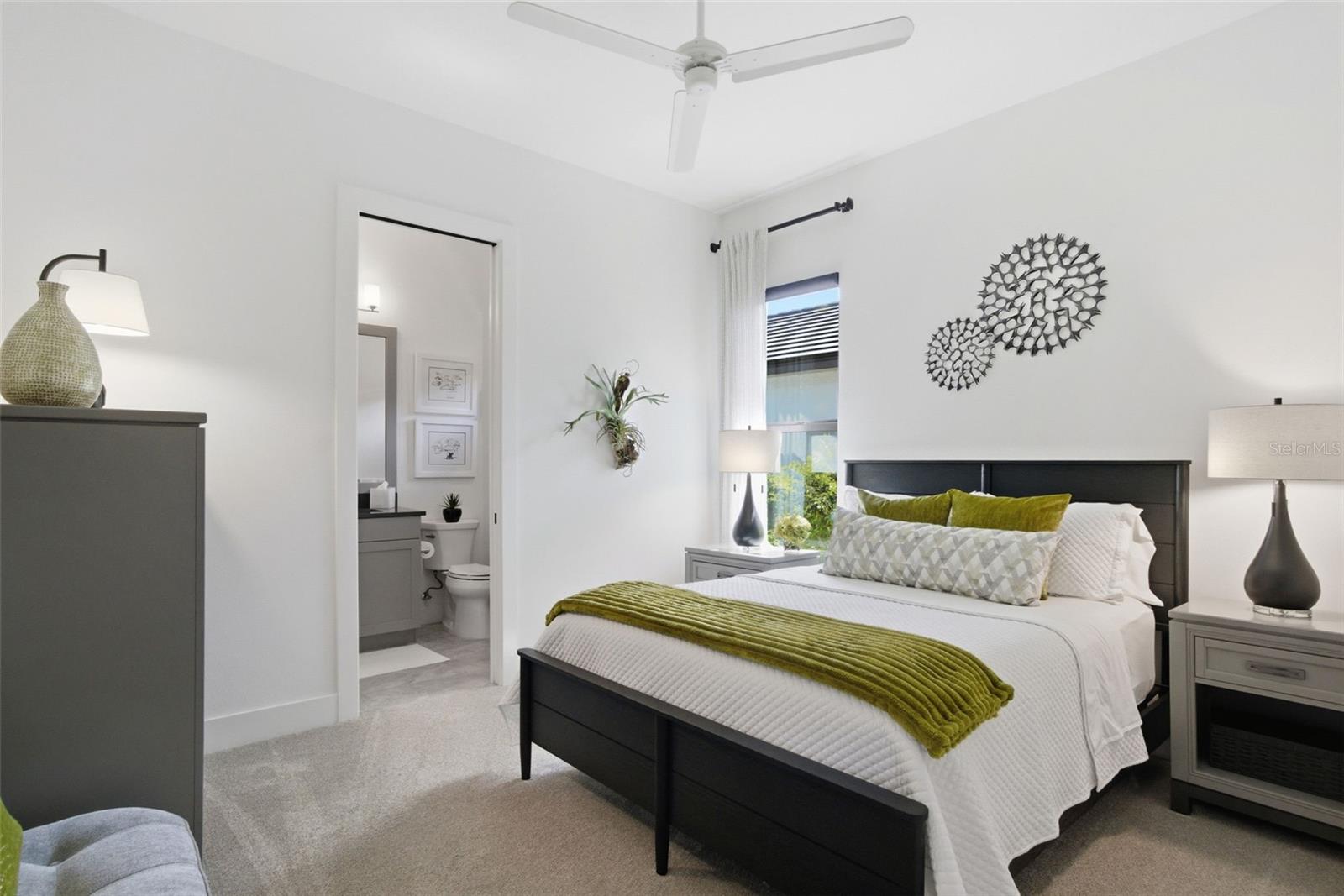 A4668742 Property Photo