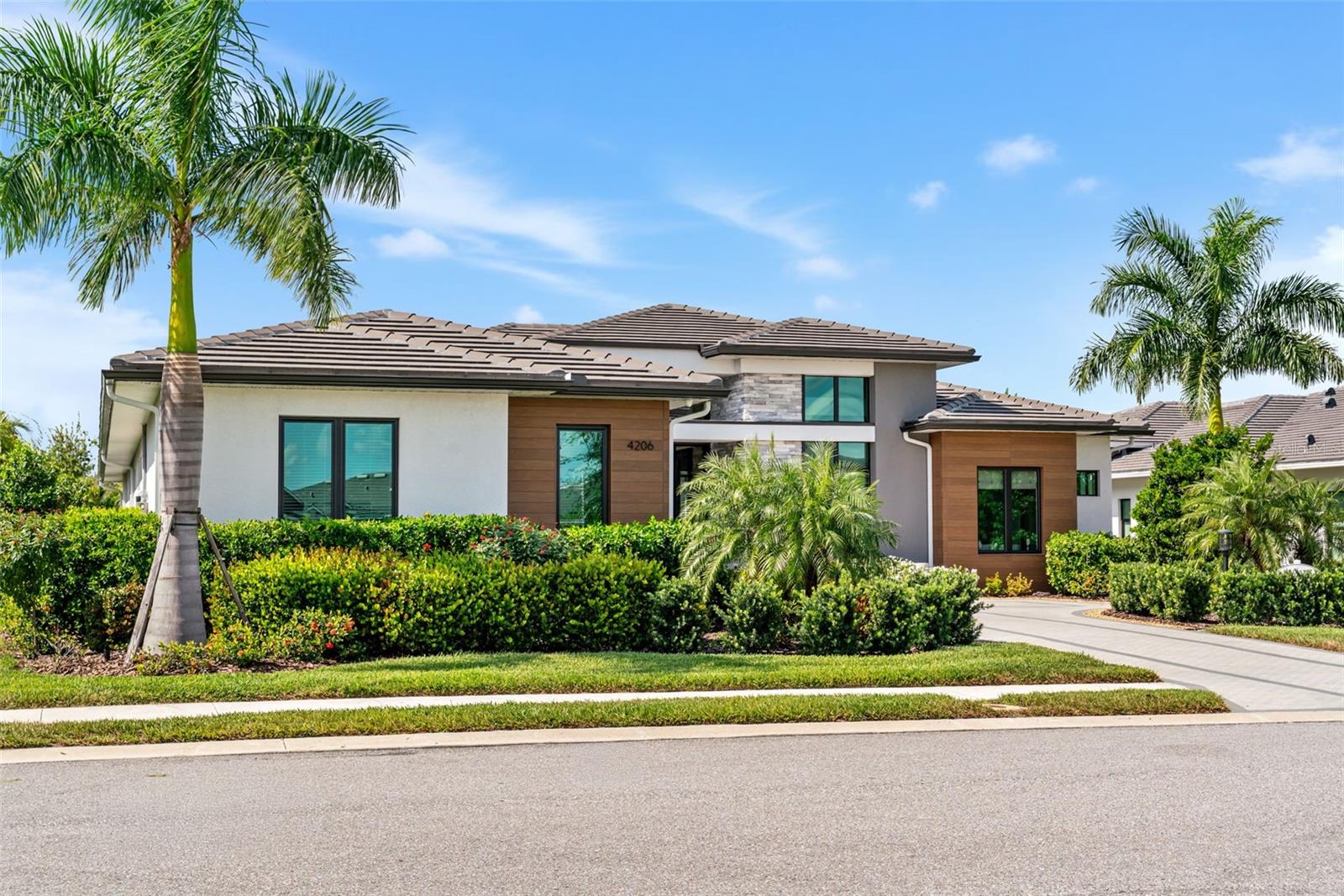 A4668742 Property Photo