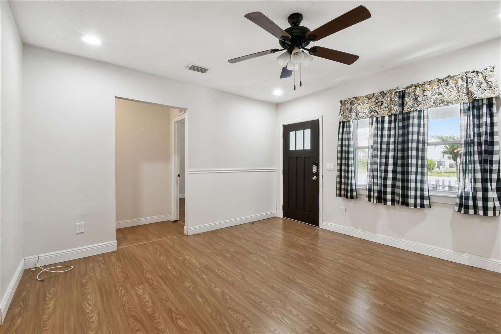 1610 N PIERCE ST, TAMPA, FL, 33602