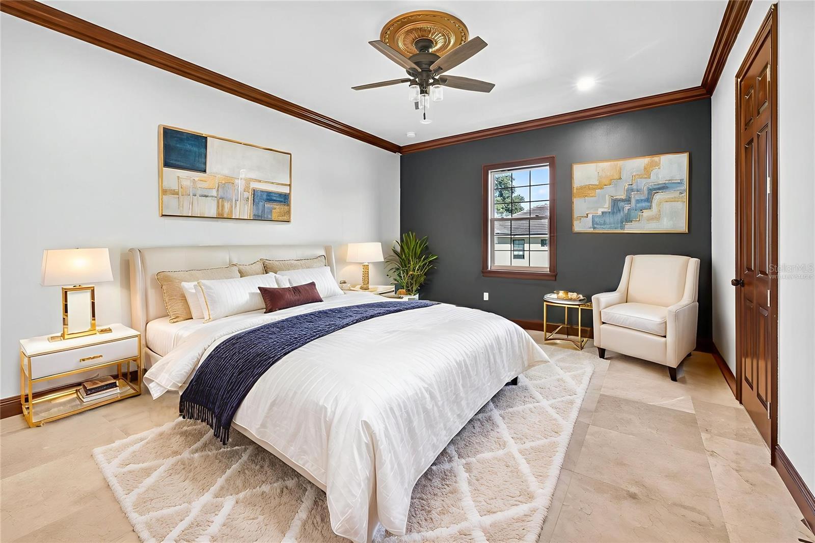 TB8438650 Property Photo