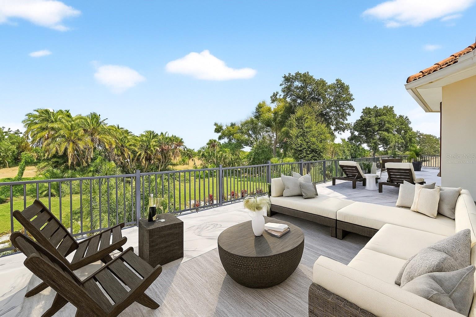 TB8438650 Property Photo