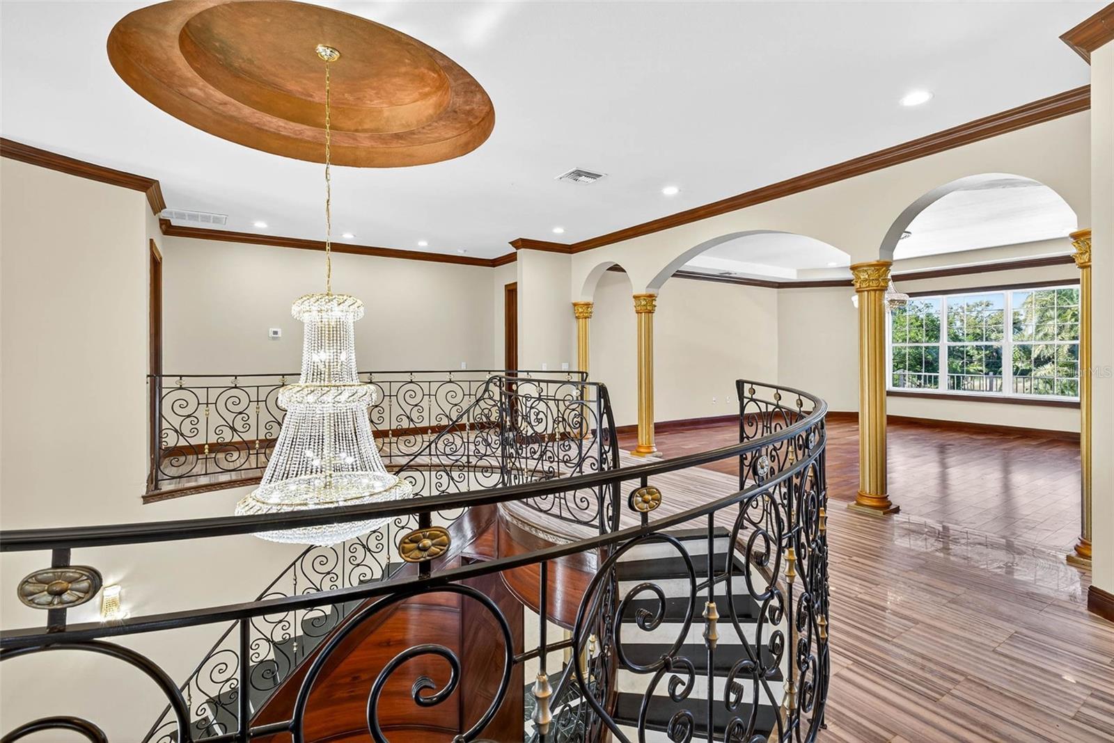 TB8438650 Property Photo