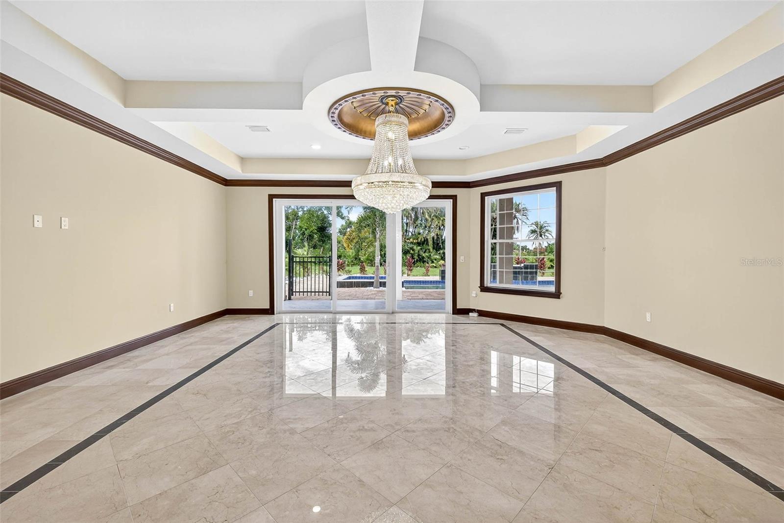 TB8438650 Property Photo