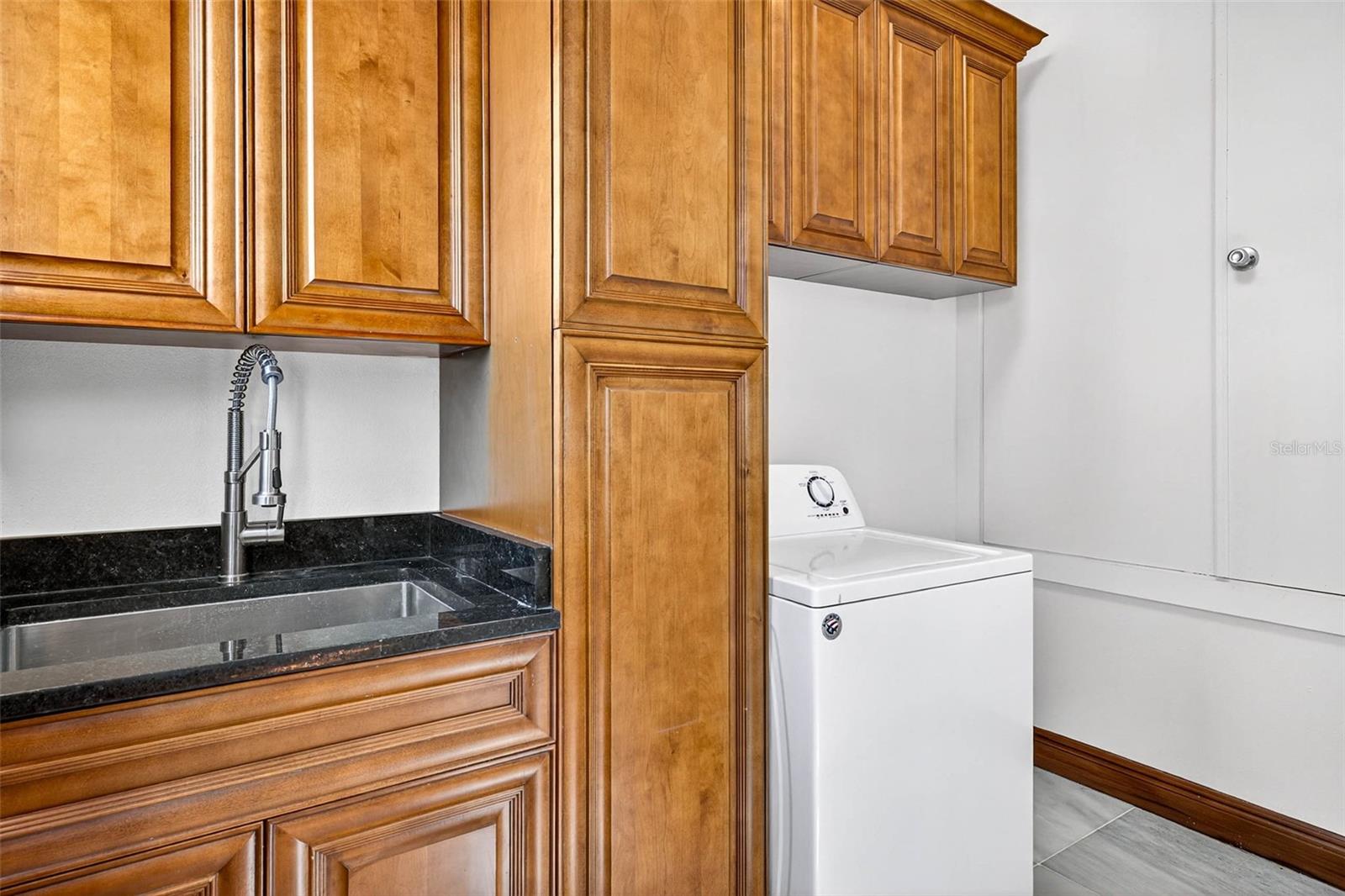 TB8438650 Property Photo