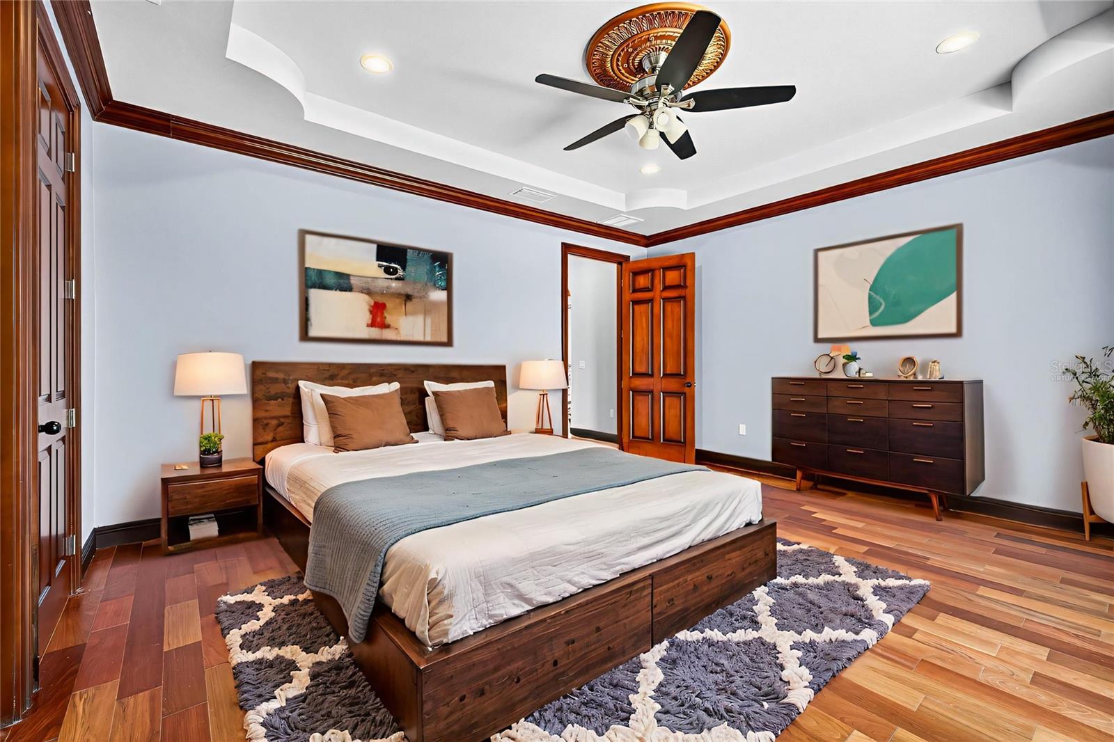 TB8438650 Property Photo