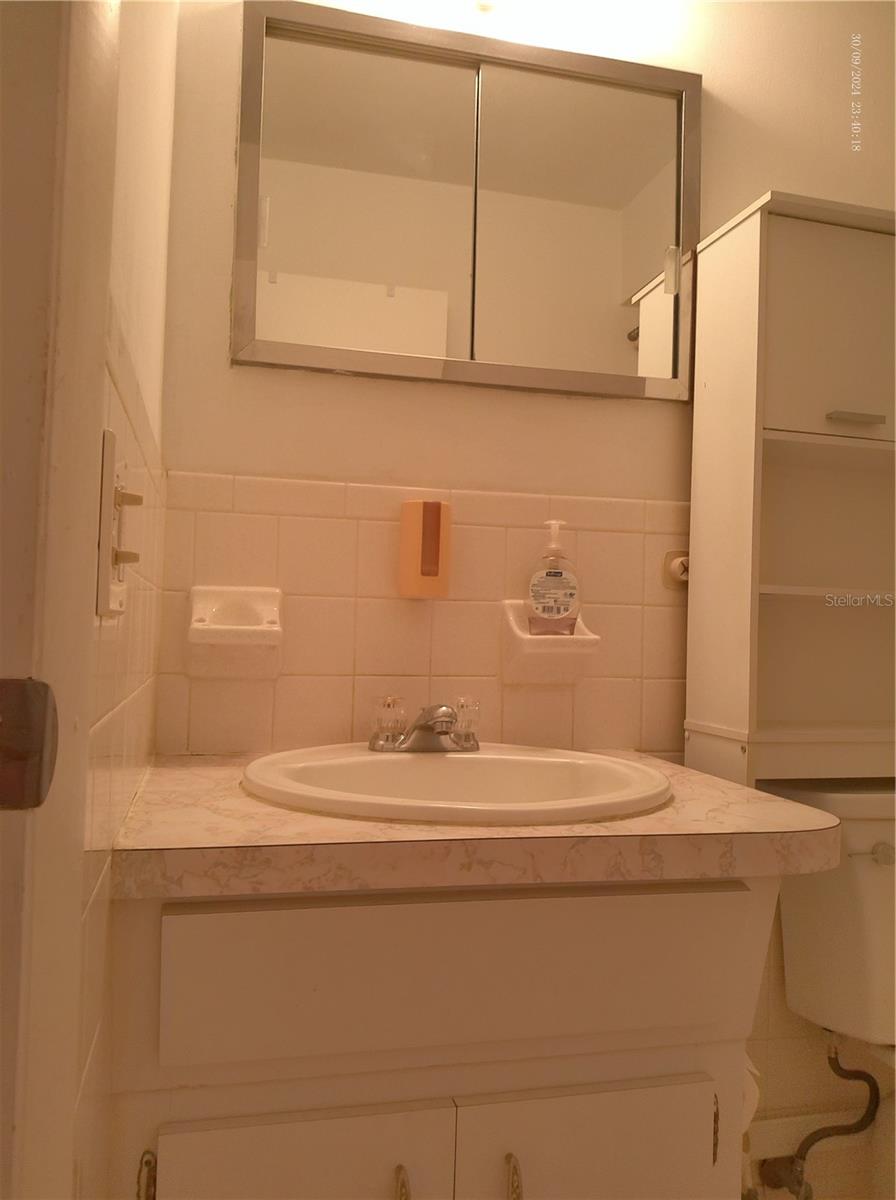 W7879946 Property Photo