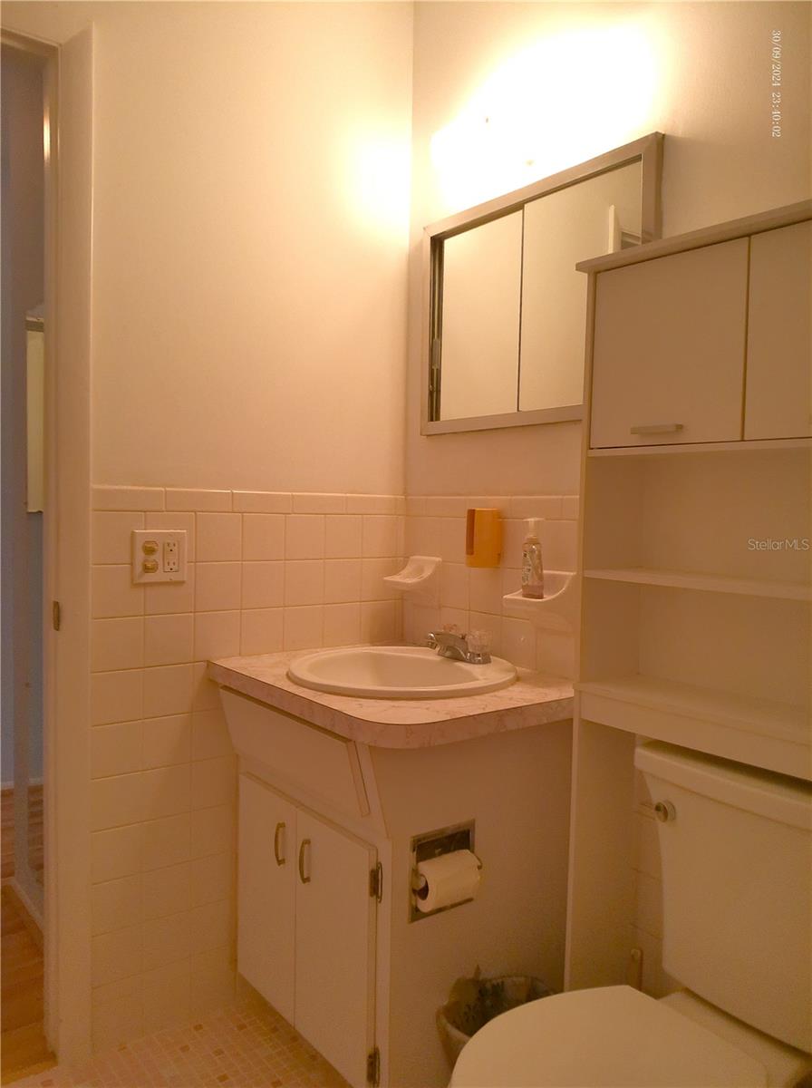 W7879946 Property Photo