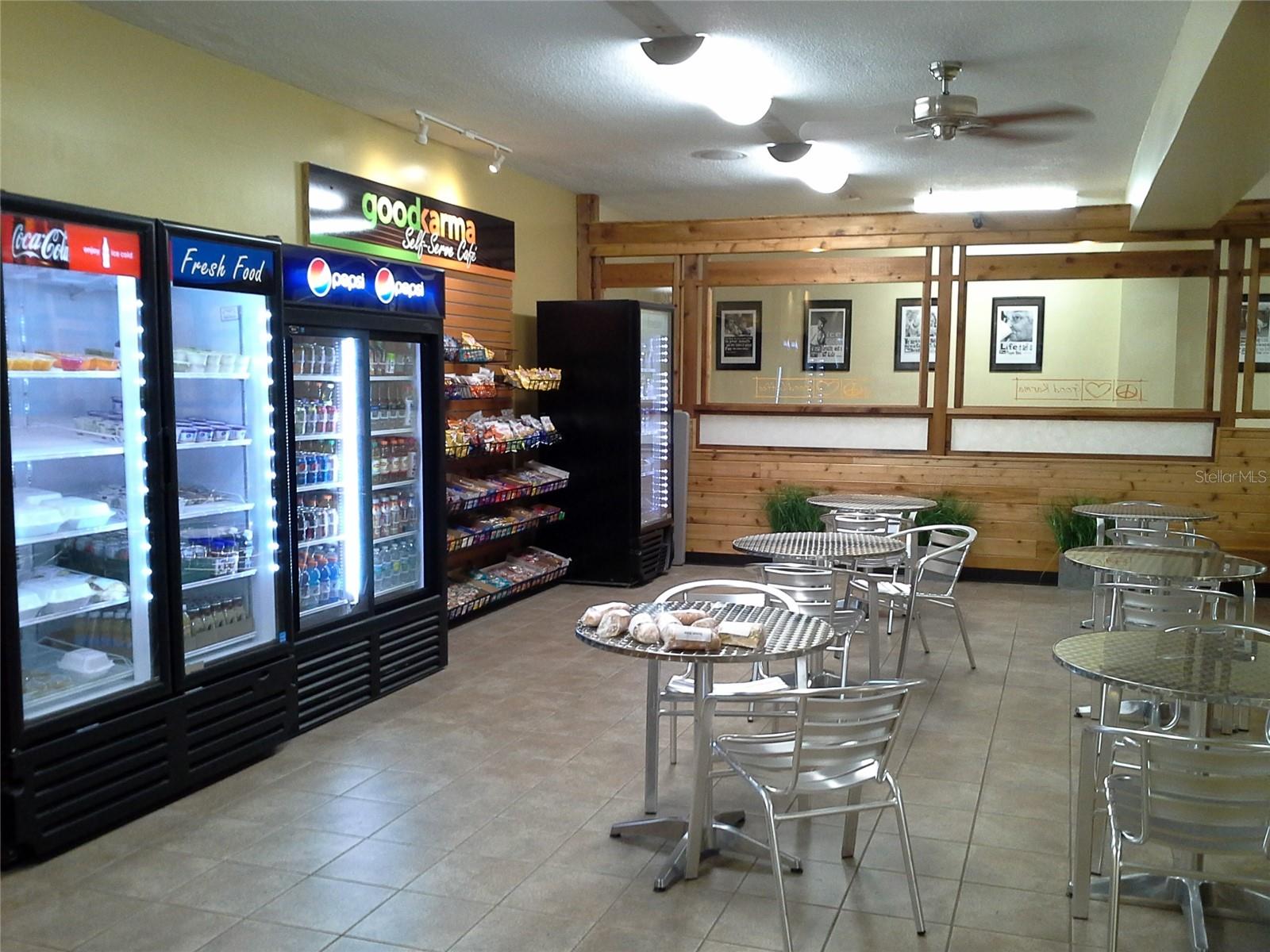 W7879946 Property Photo