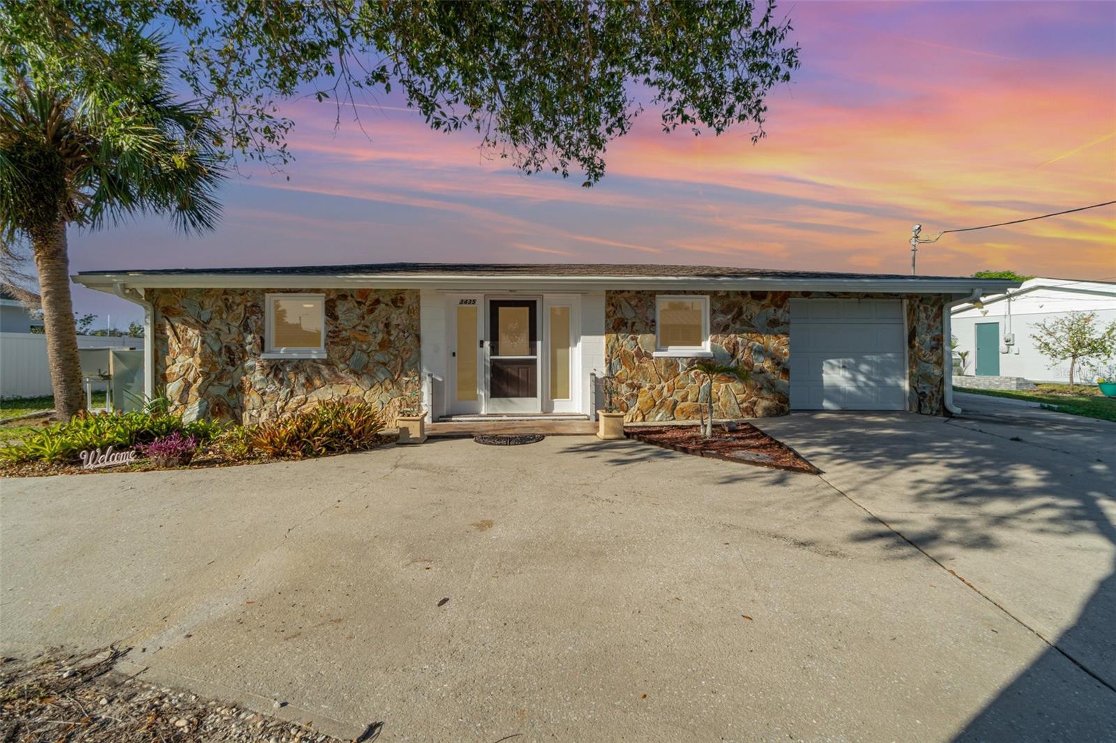 3435 PINETREE ST, PORT CHARLOTTE, FL, 33952