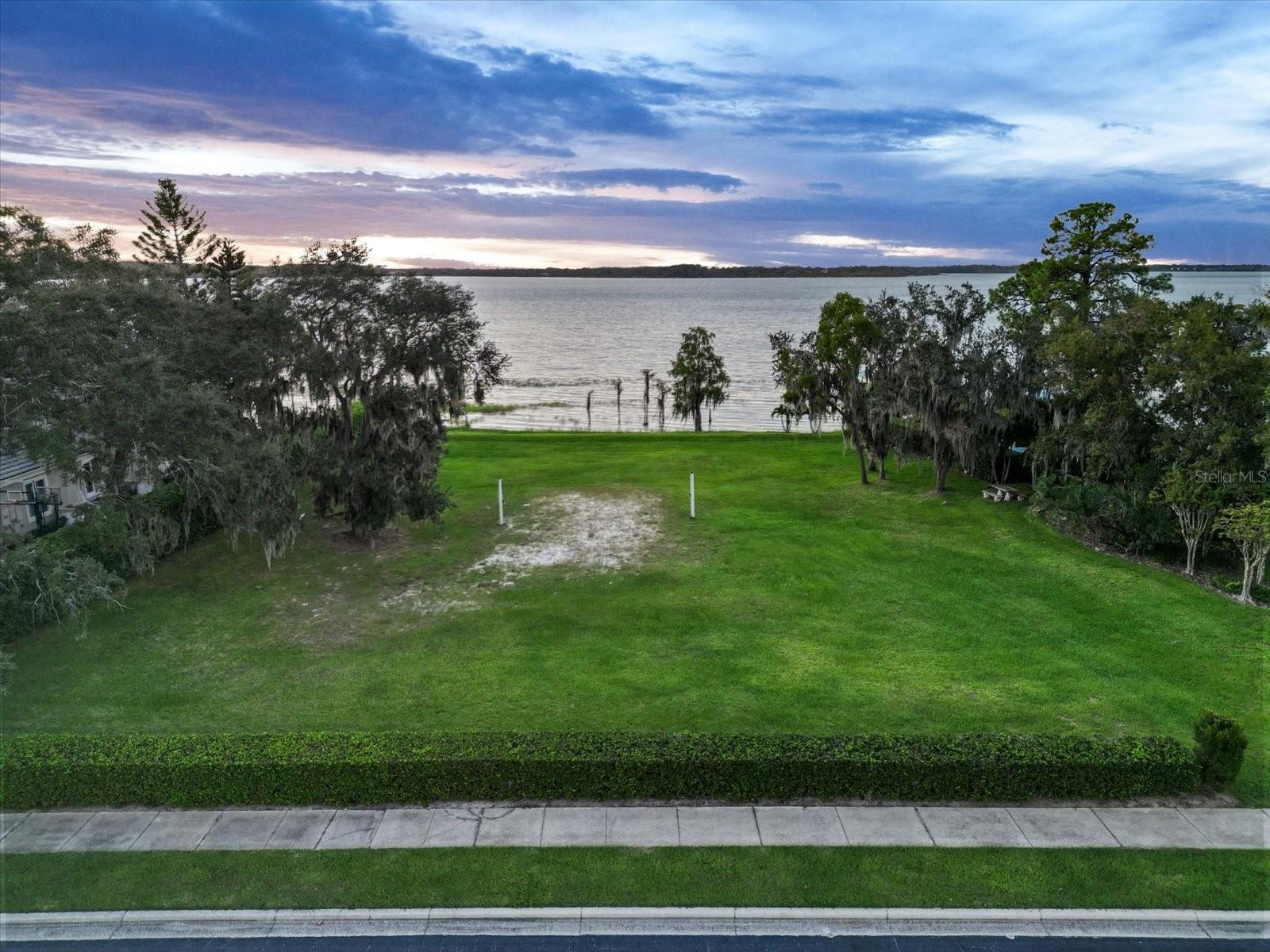 O6353160 Property Photo