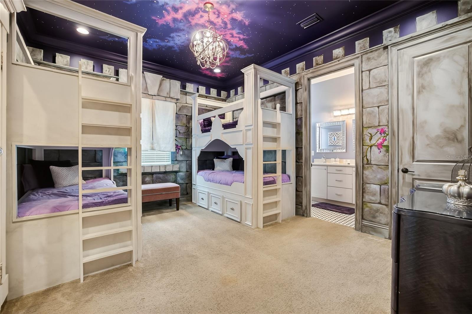 O6353227 Property Photo