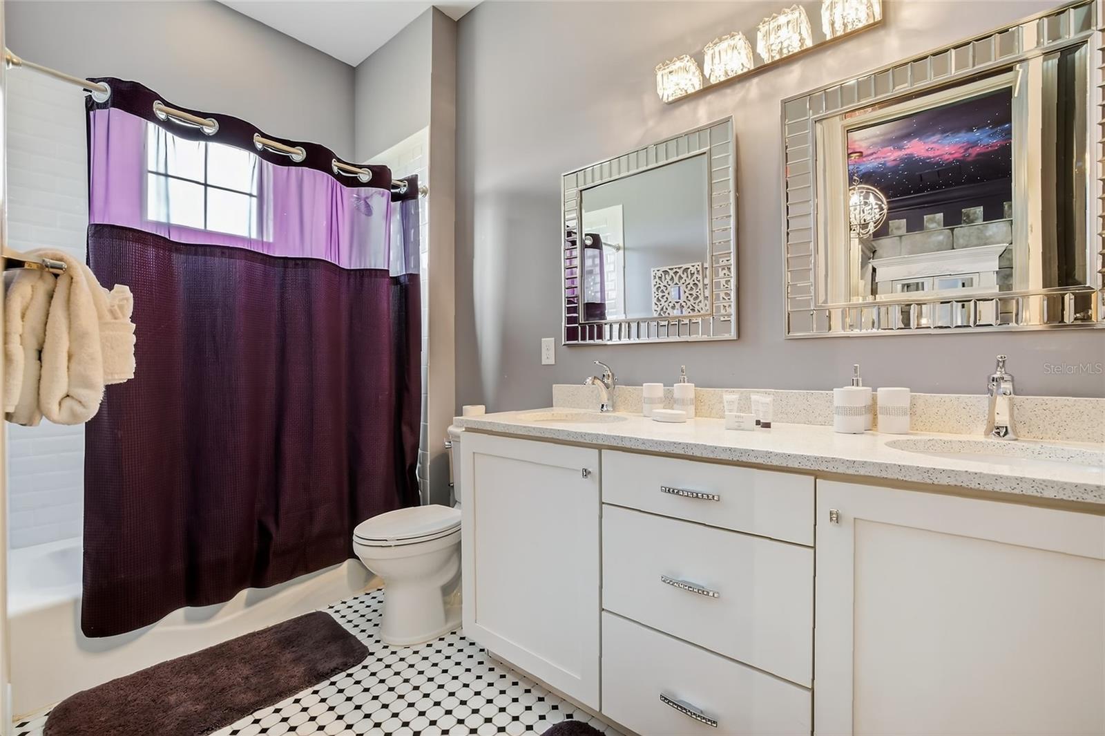 O6353227 Property Photo