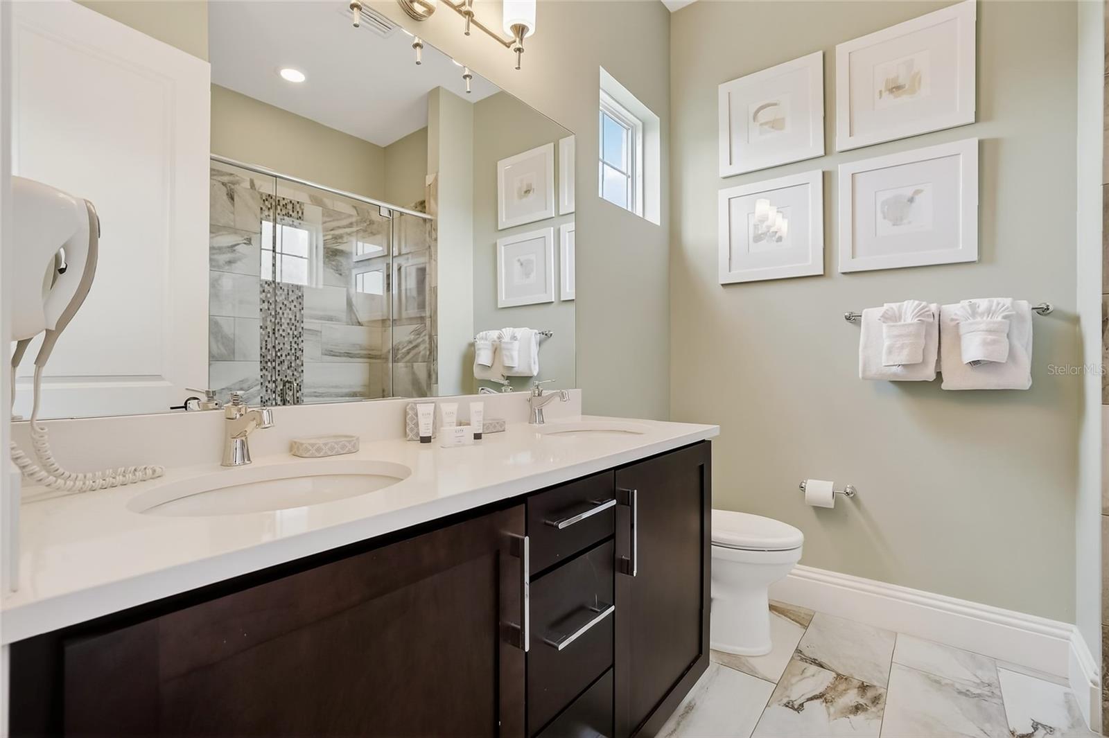 O6353227 Property Photo