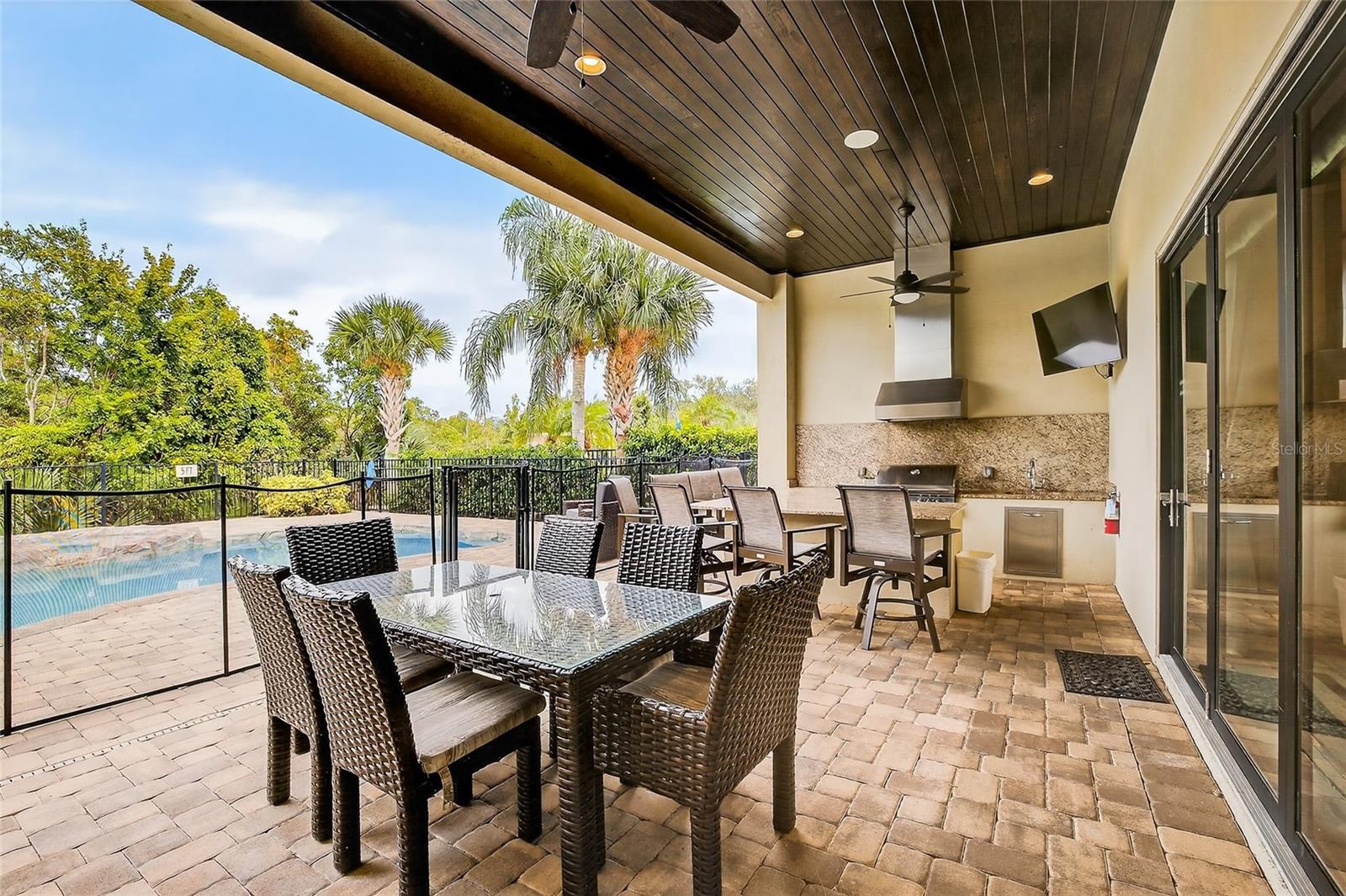 O6353227 Property Photo