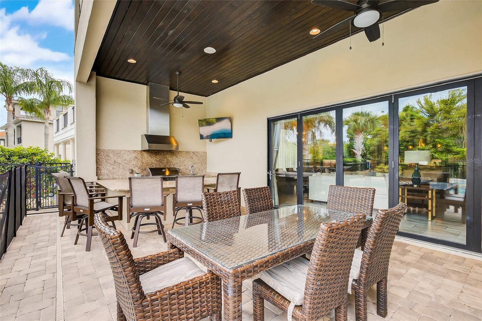 O6353227 Property Photo