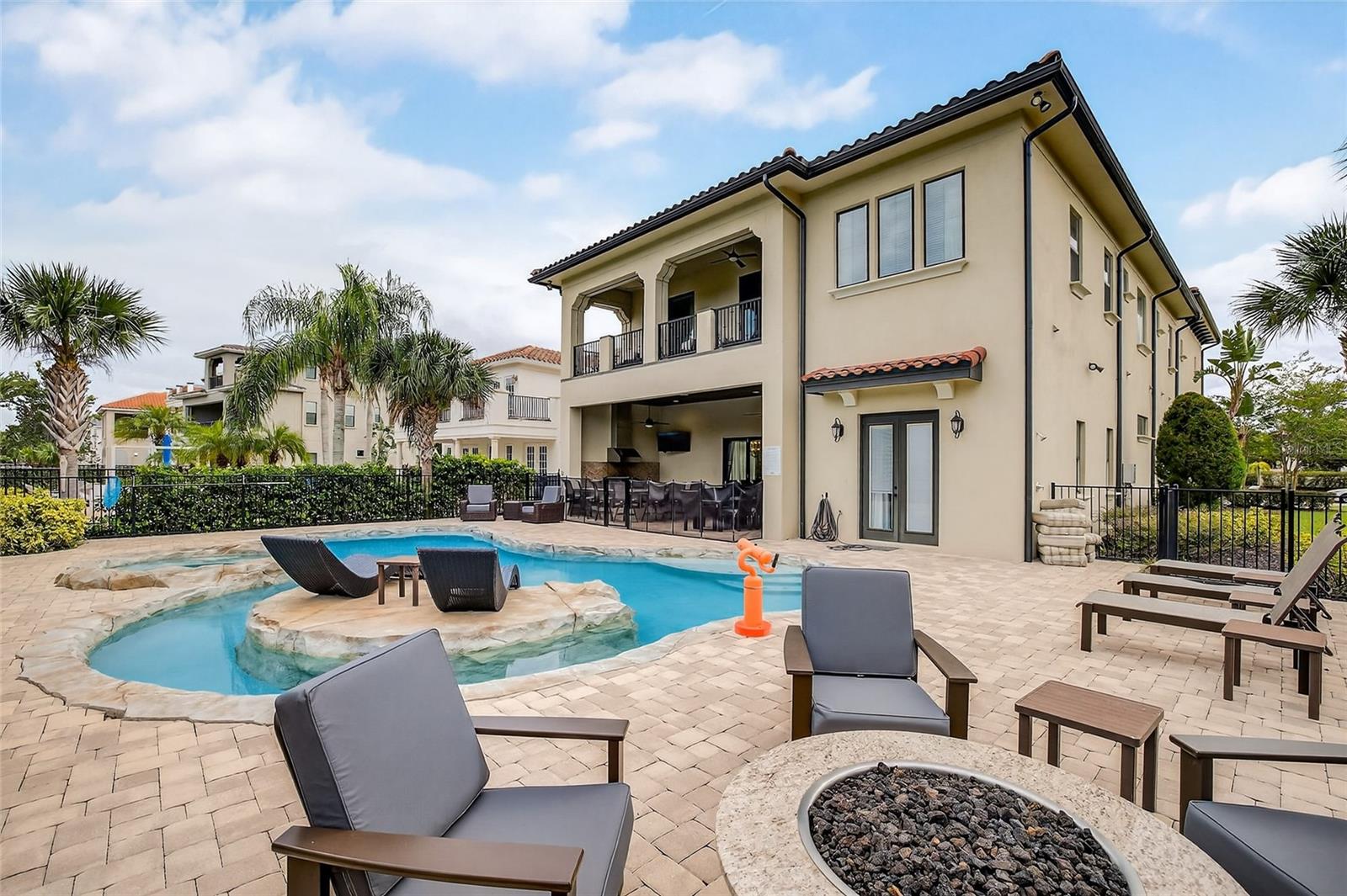 O6353227 Property Photo