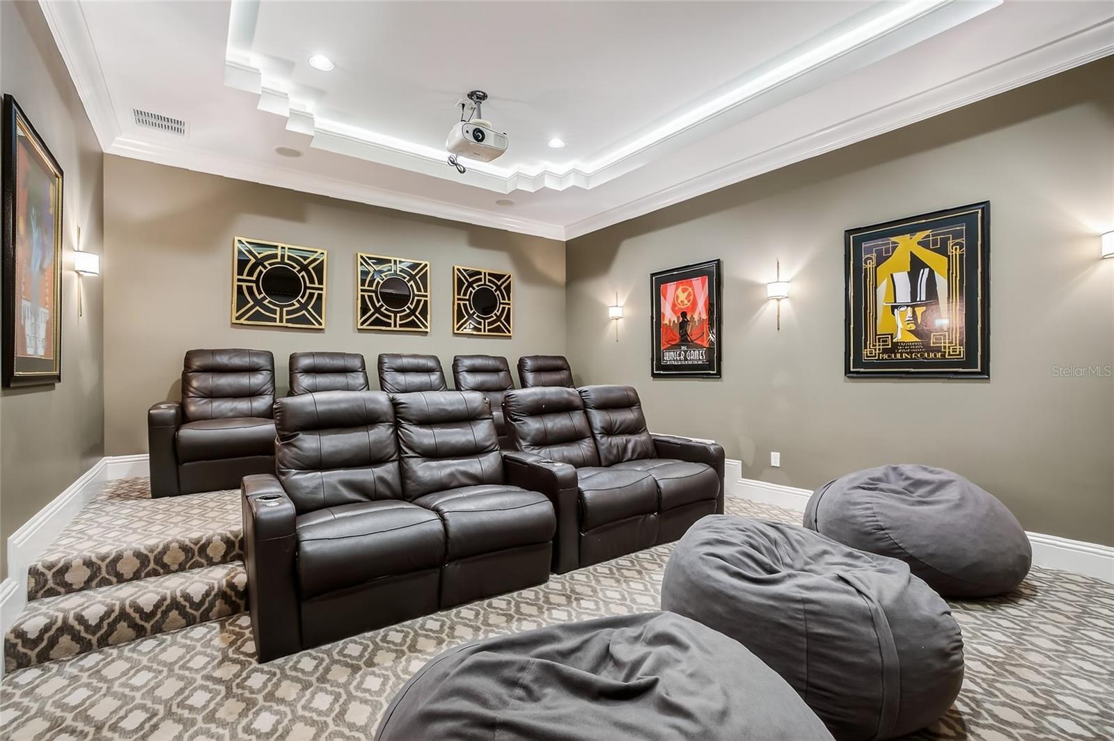 O6353227 Property Photo