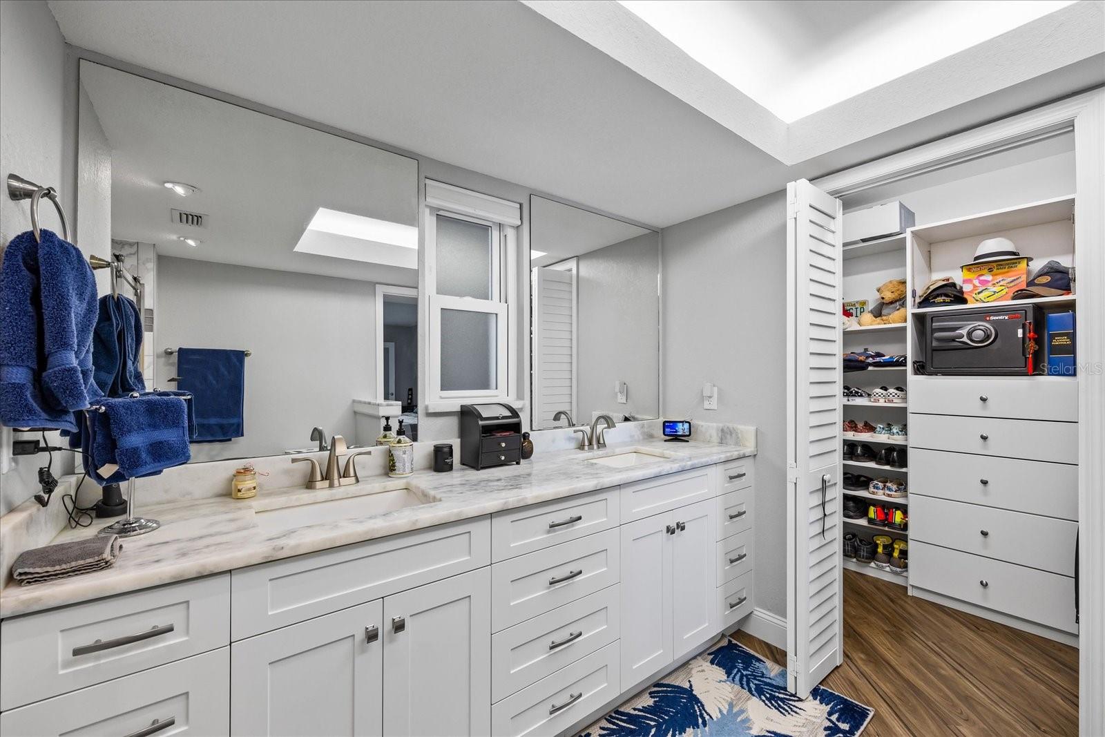 5200 BRITTANY DR S #303, ST PETERSBURG, FL, 33715