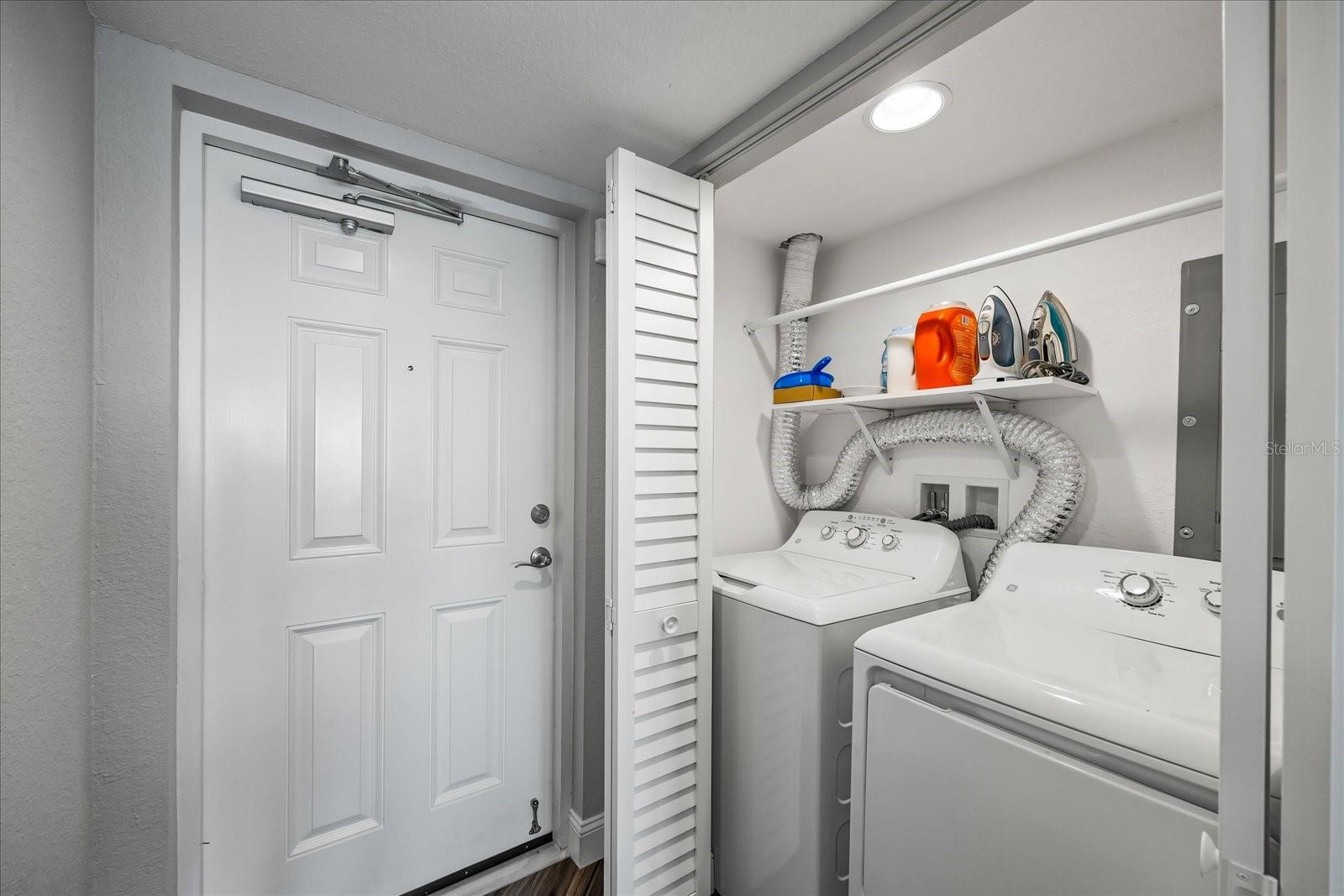 5200 BRITTANY DR S #303, ST PETERSBURG, FL, 33715