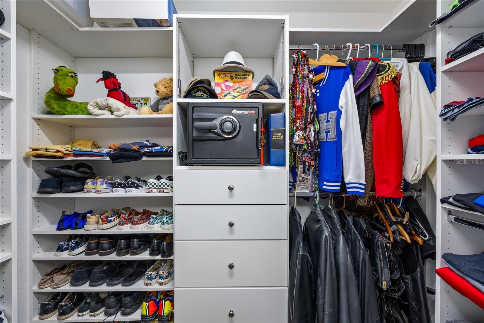 5200 BRITTANY DR S #303, ST PETERSBURG, FL, 33715