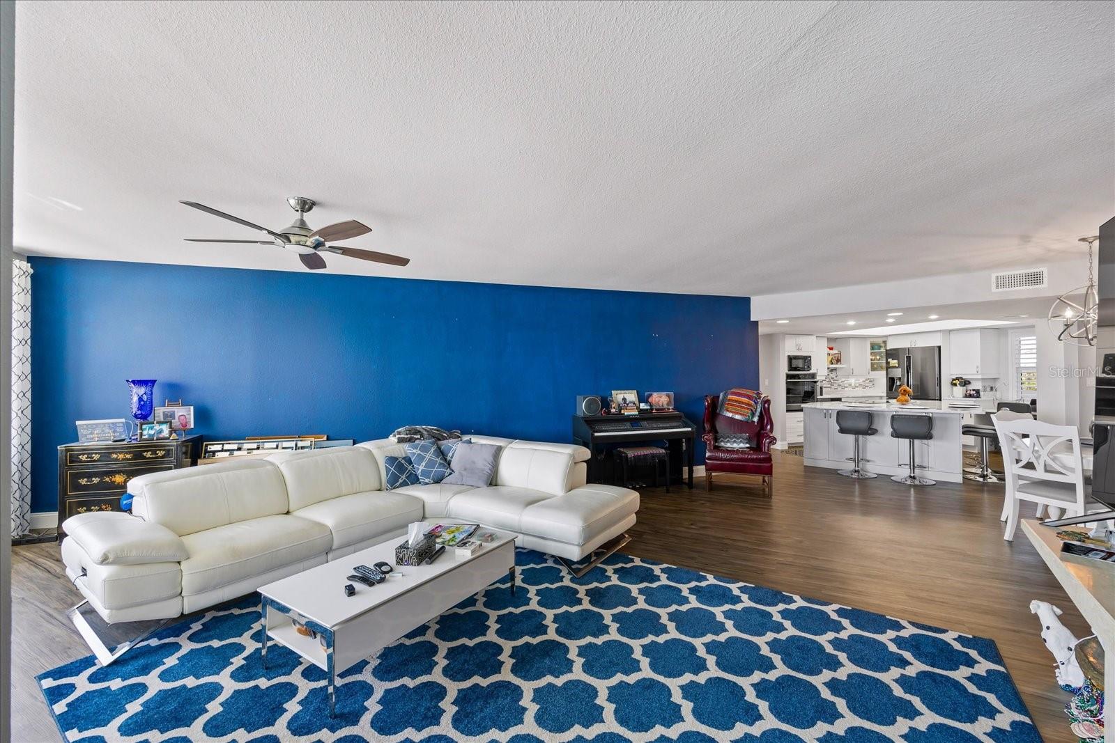 5200 BRITTANY DR S #303, ST PETERSBURG, FL, 33715