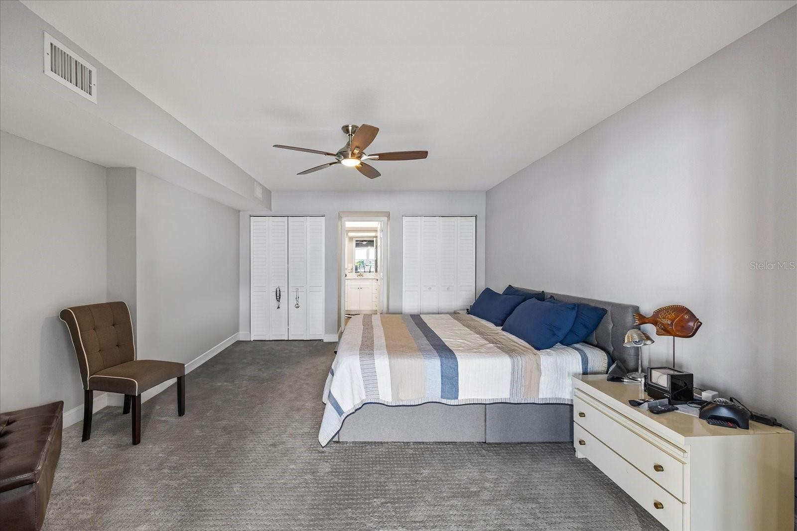 5200 BRITTANY DR S #303, ST PETERSBURG, FL, 33715