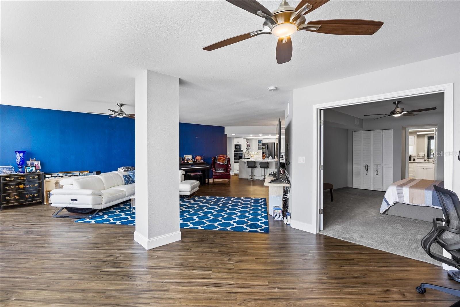 5200 BRITTANY DR S #303, ST PETERSBURG, FL, 33715