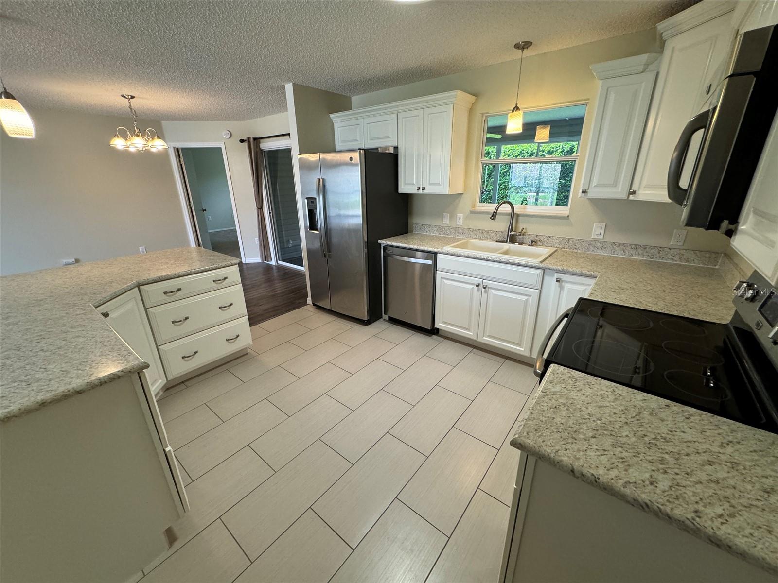 2013 CRISTO RD, LADY LAKE, FL, 32159