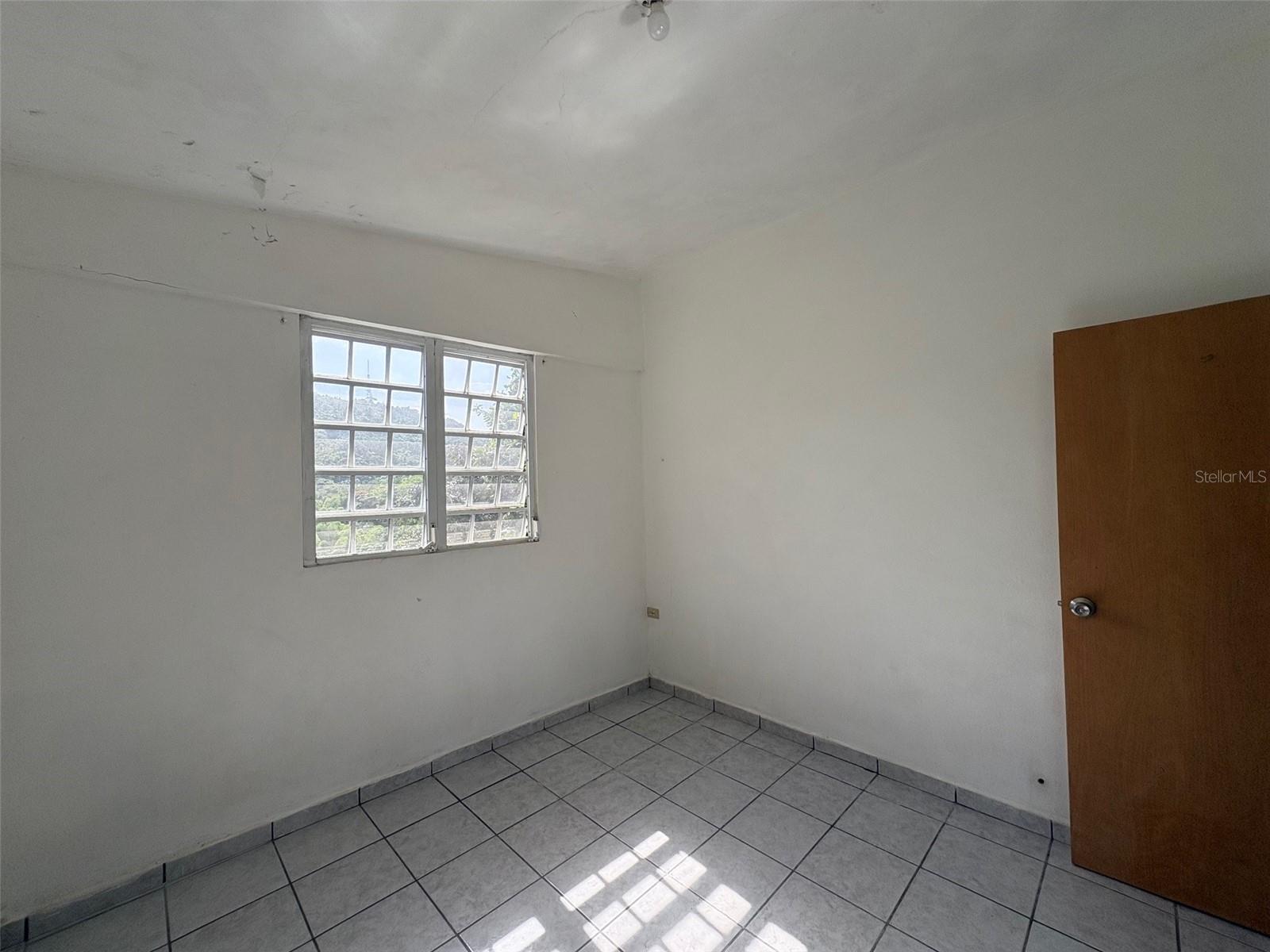 PR9116758 Property Photo