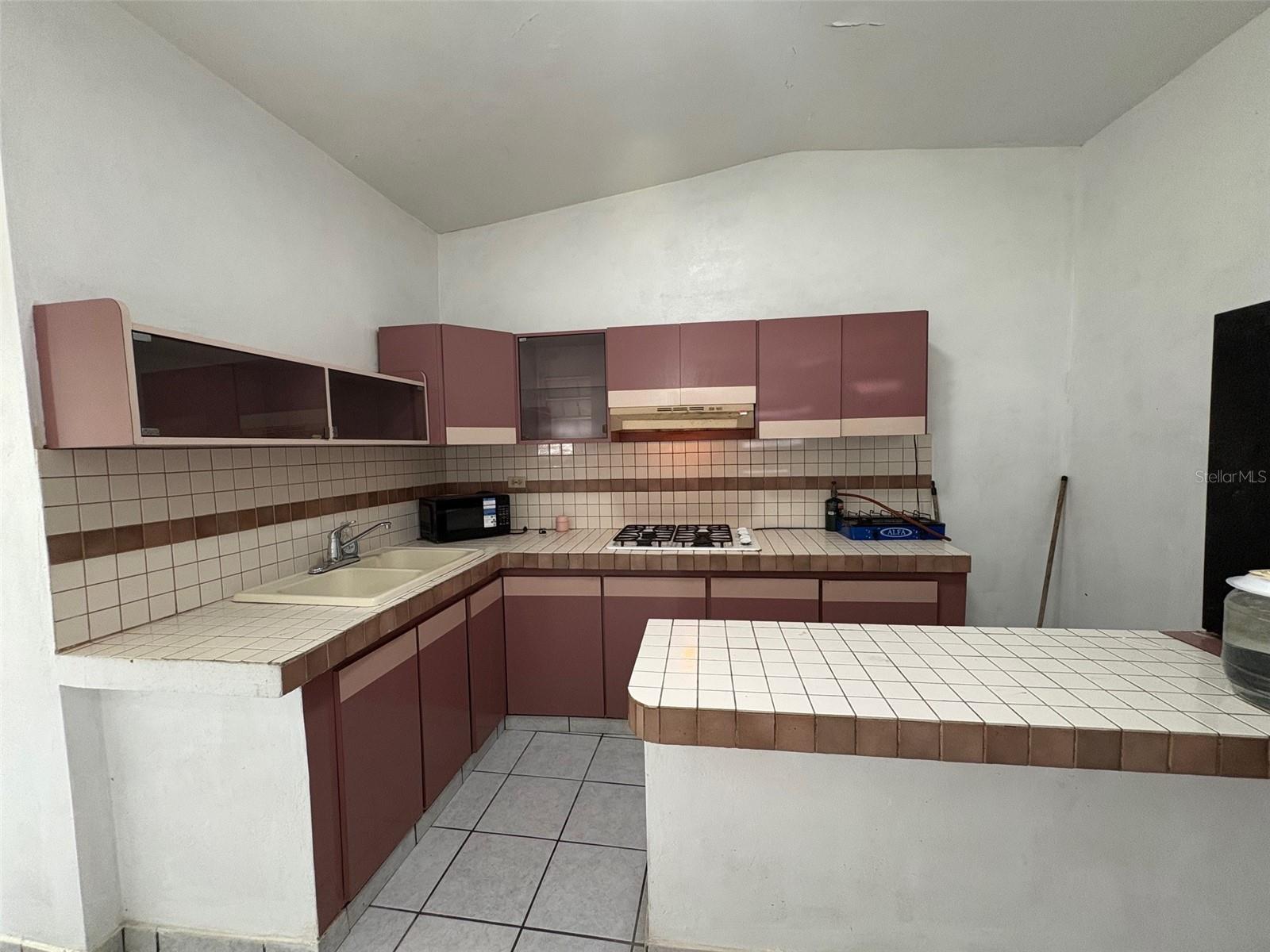 PR9116758 Property Photo