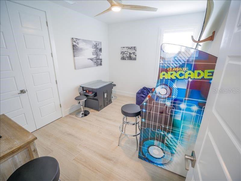 A4668810 Property Photo