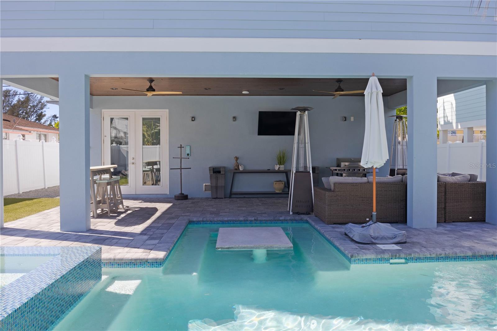 A4668810 Property Photo