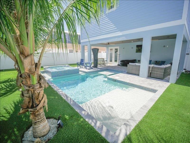 A4668810 Property Photo