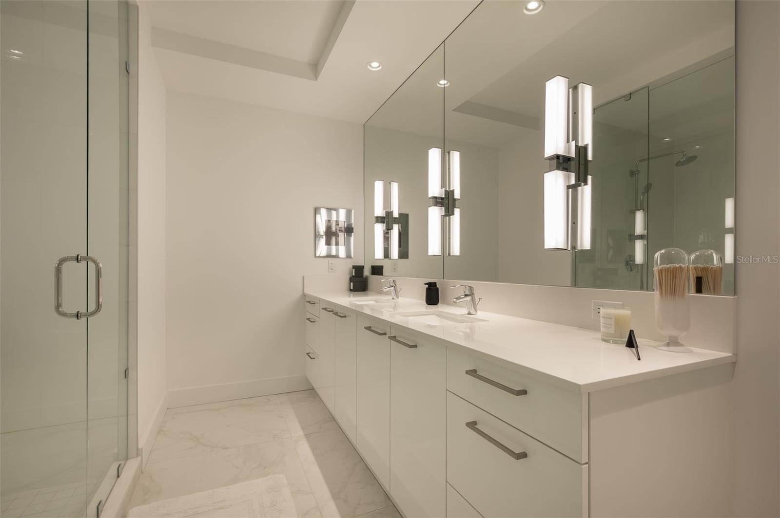 111 S PINEAPPLE AVE #1013, SARASOTA, FL, 34236