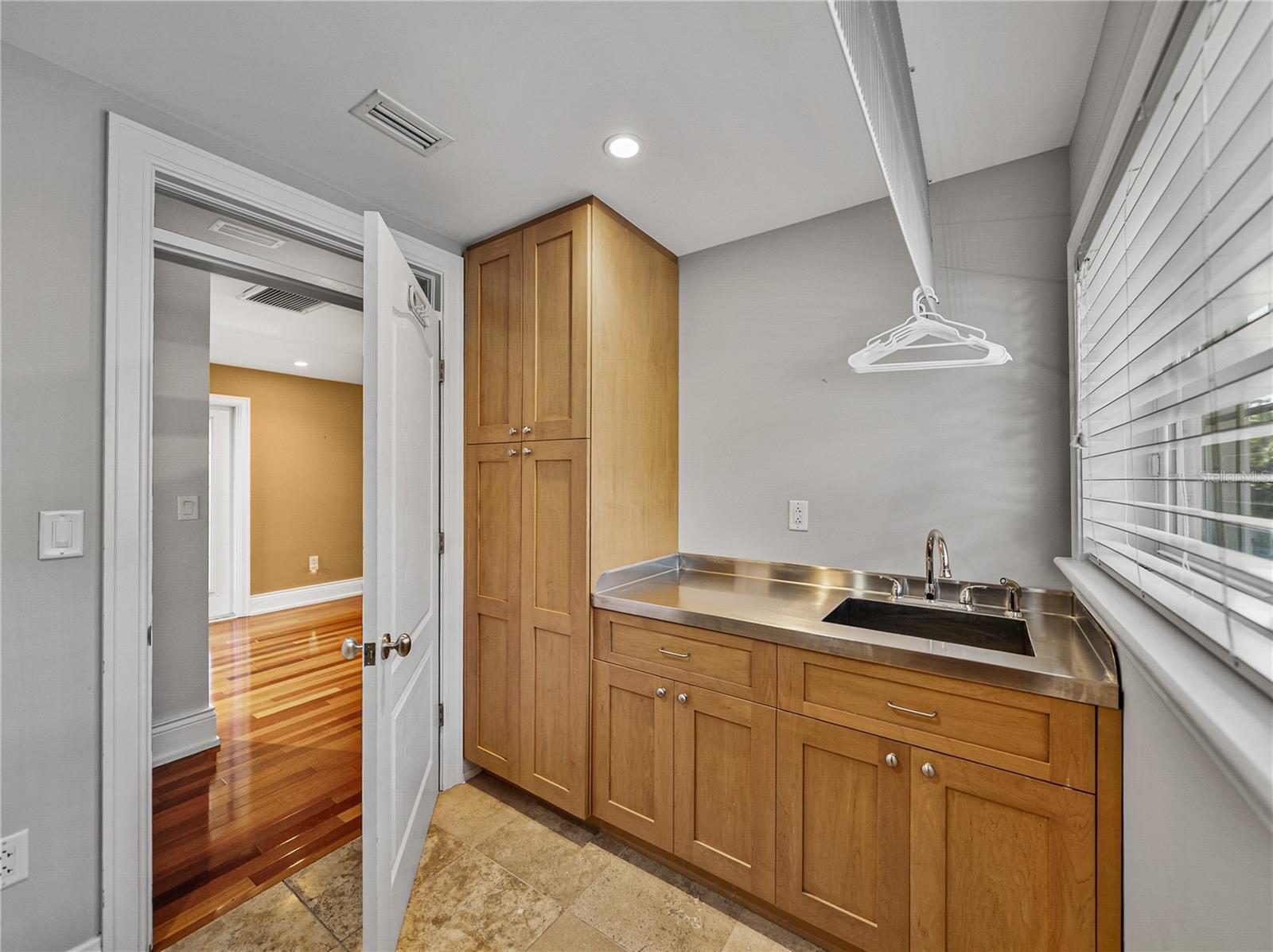 3001 W SAN RAFAEL ST, TAMPA, FL, 33629