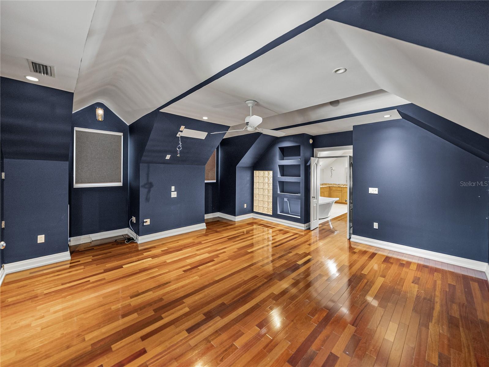 3001 W SAN RAFAEL ST, TAMPA, FL, 33629