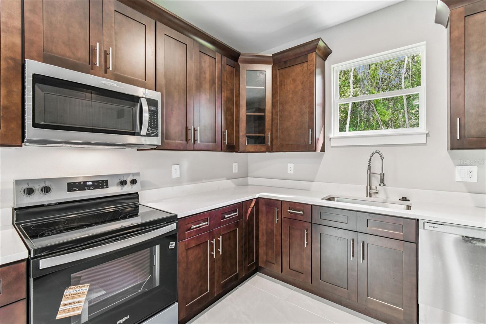 300 N LEMON AVE, BROOKSVILLE, FL, 34601