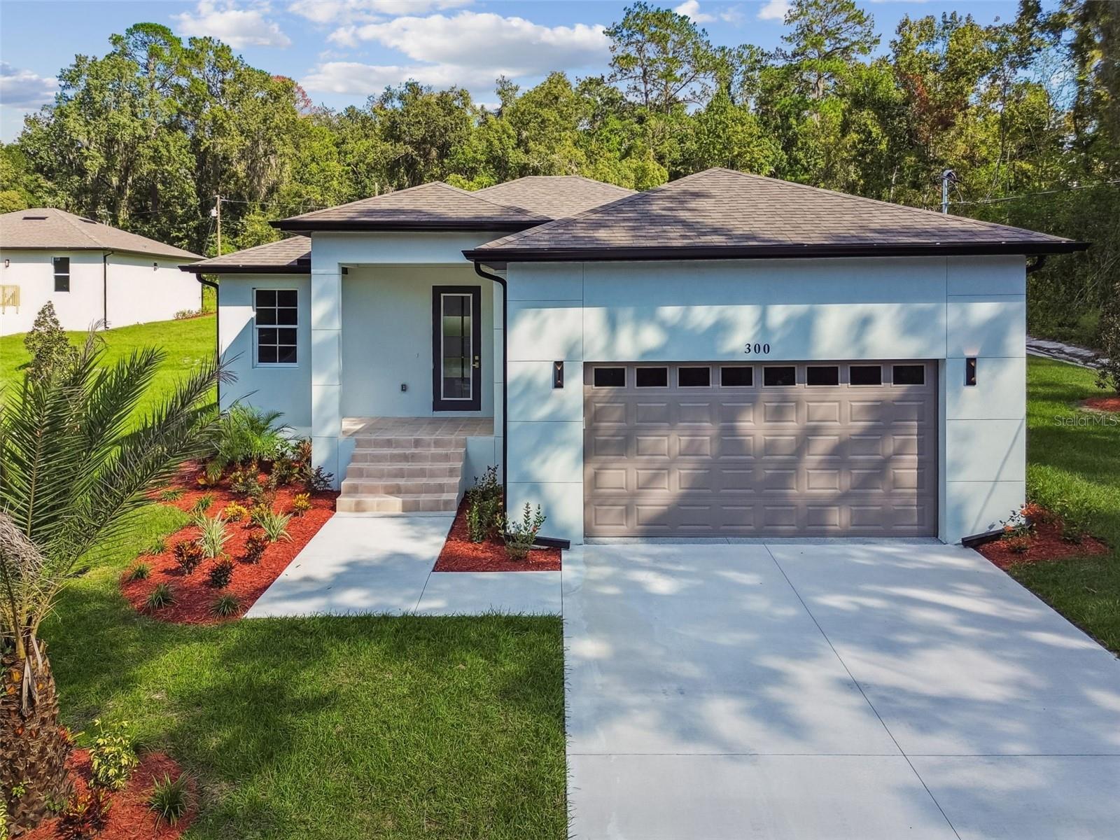 300 N LEMON AVE, BROOKSVILLE, FL, 34601