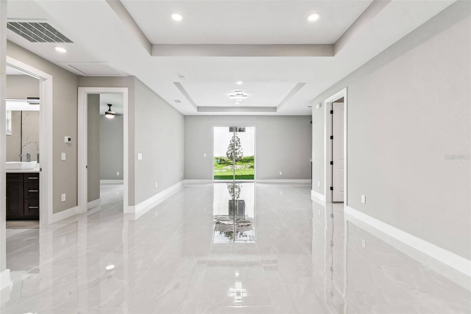 300 N LEMON AVE, BROOKSVILLE, FL, 34601