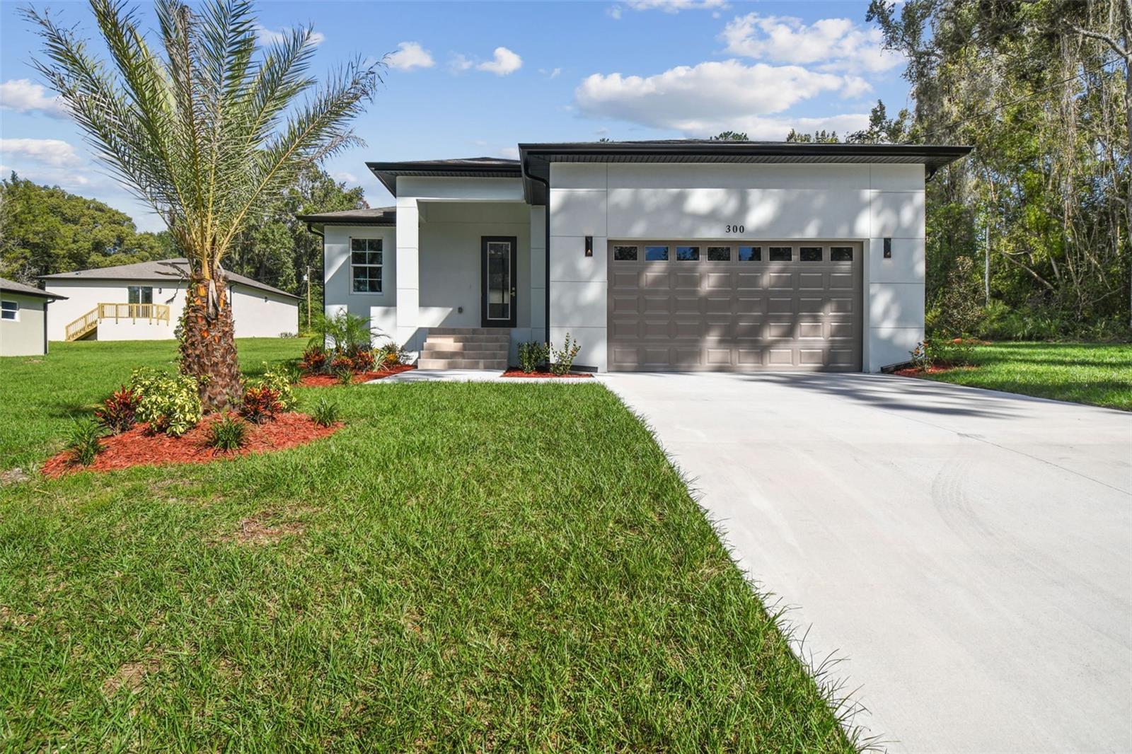 300 N LEMON AVE, BROOKSVILLE, FL, 34601