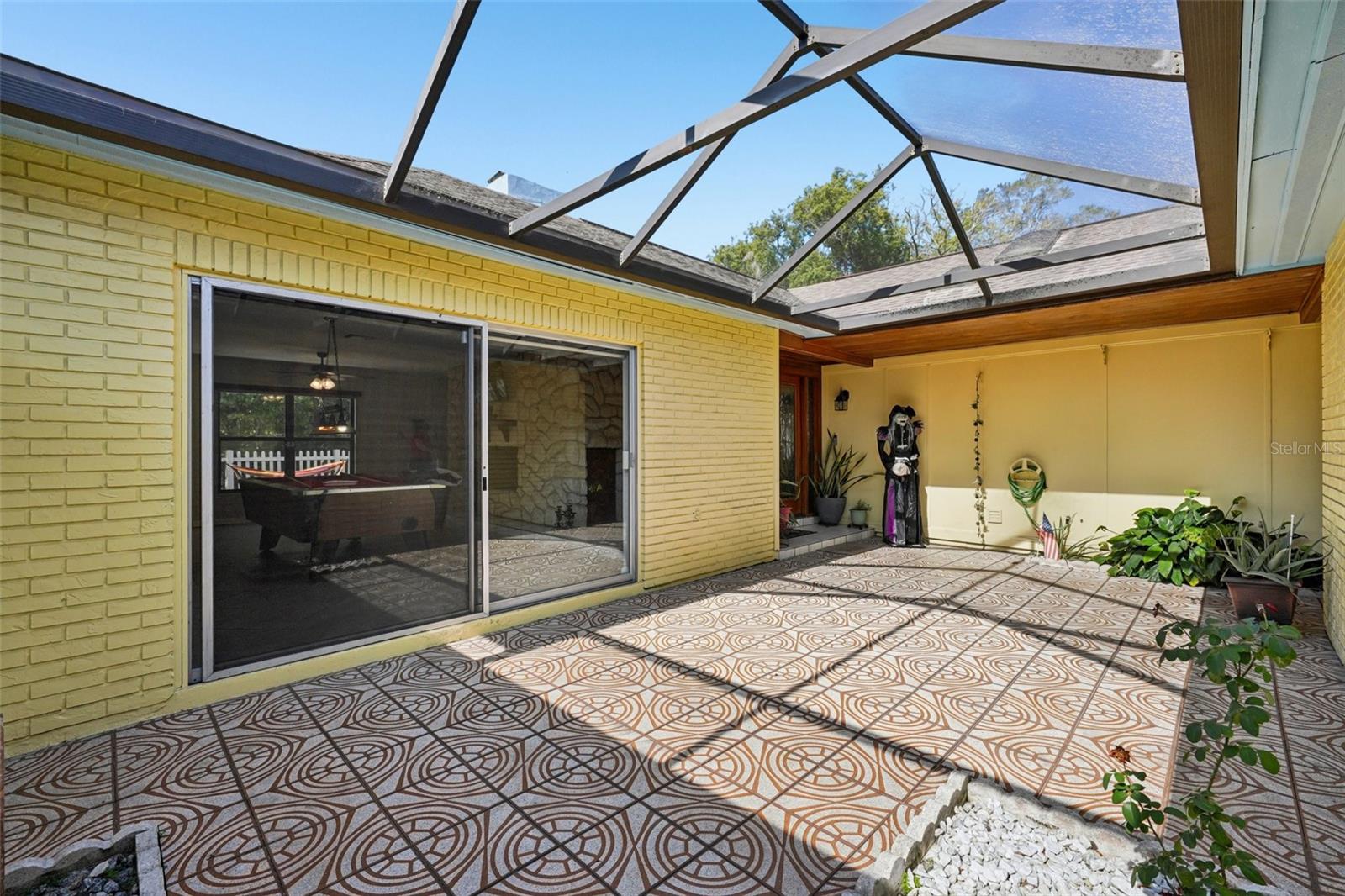 14804 CARNATION DR, TAMPA, FL, 33613